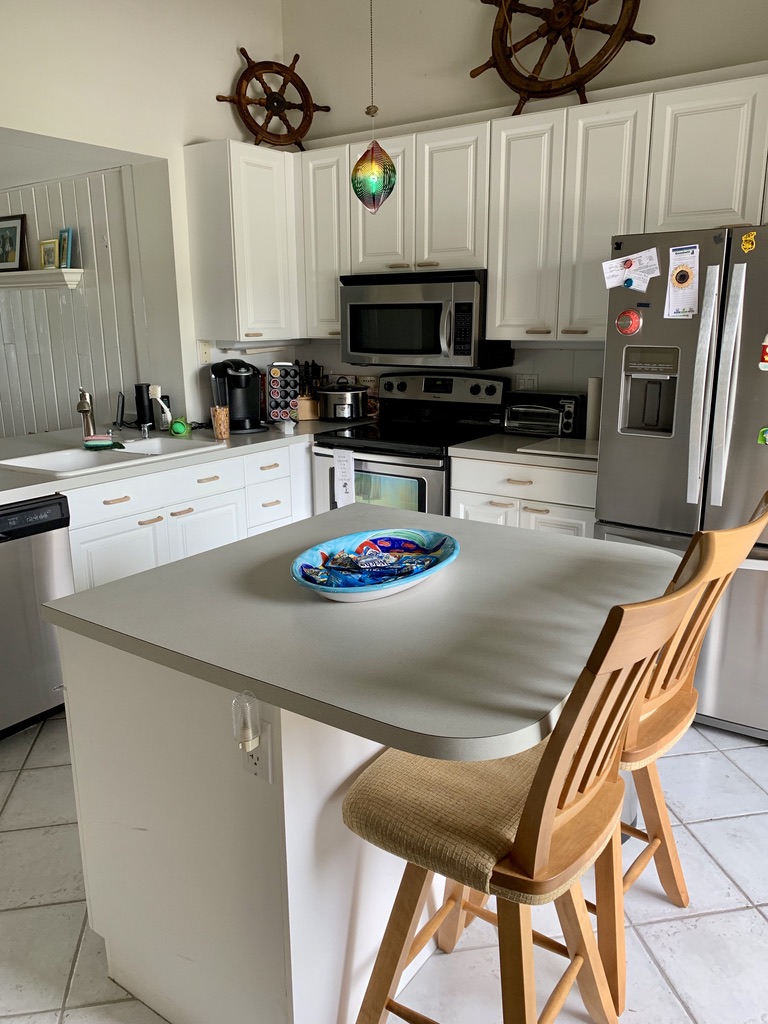 Longboat Key condo kitchen before renovation